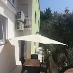 Agava Mokalo *